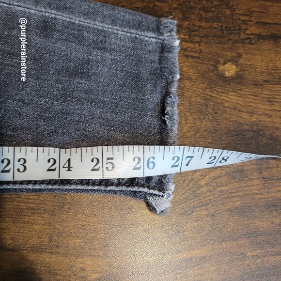 Levi's Jeans 26 Wedgie Straight High Rise Button Fly Black Wash Raw Hem Stretch - Picture 11 of 13